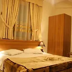 Otel Baron Tiran