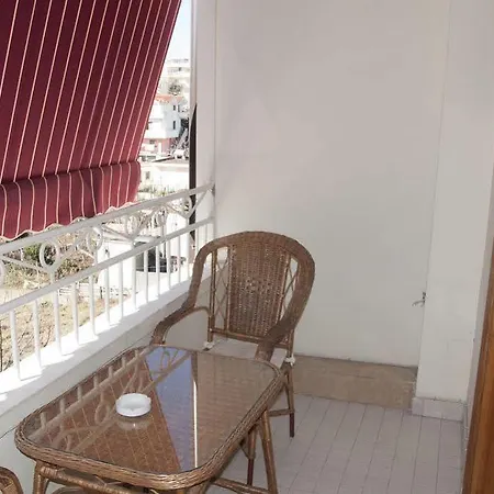 Baron Tirana