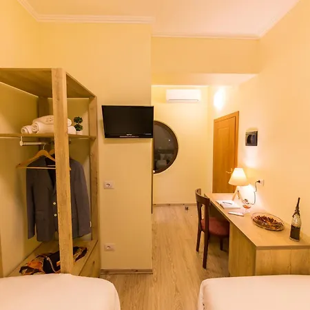 Hotel Baron Tirana