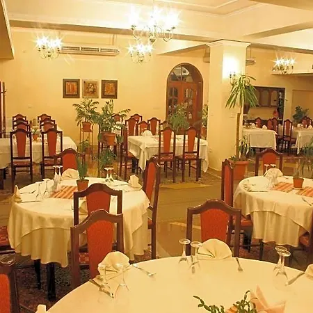 Baron Ξενοδοχείο Τίρανα