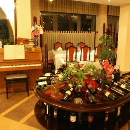 Otel Baron Tiran