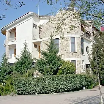 Ξενοδοχείο Baron Τίρανα