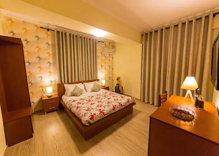 Baron Tirana